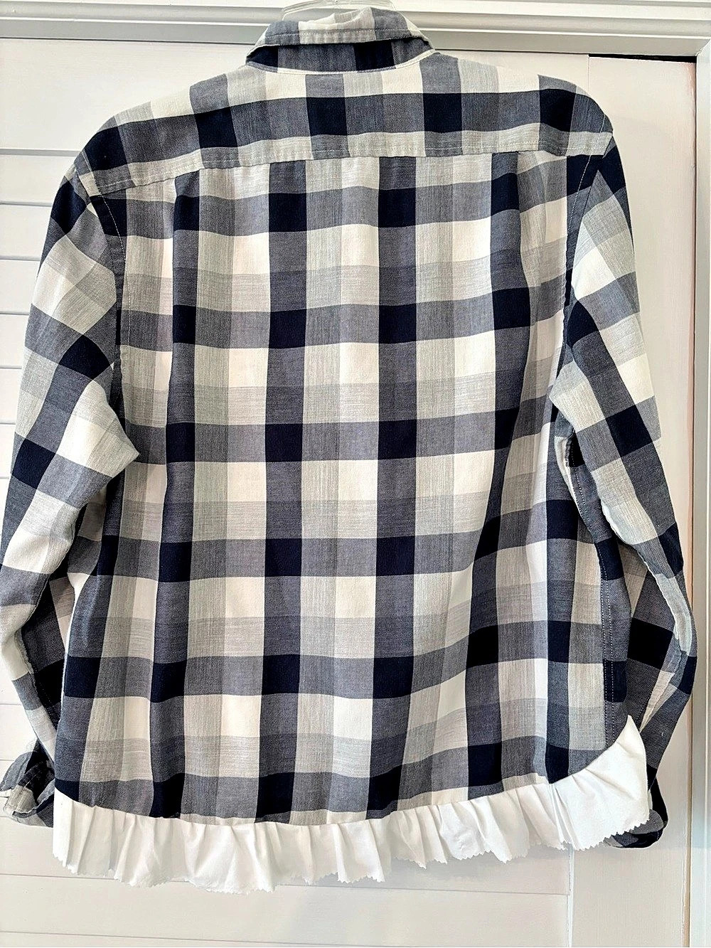 George Plaid Ruffle Hem Button Down Size Medium - Picture 2 of 3